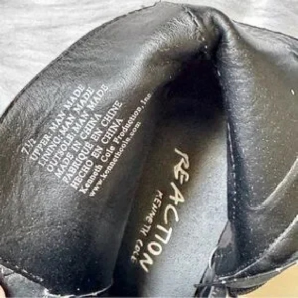 Kenneth Cole Reaction Moto Silver Side Buckle Black Ankle Boots Size 7.5 - Picture 2 of 10